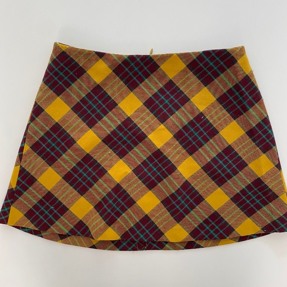 Clueless inspired 90s yellow mini skirt from Zara - Picture 1 of 3